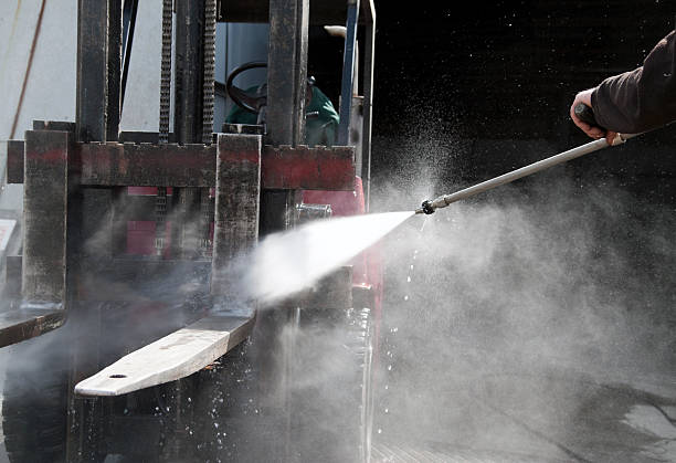 Best Deck Cleaning Services  in Columbia, KY